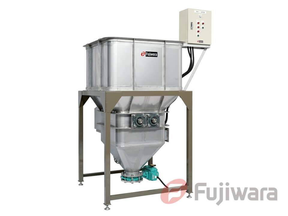 31.サナ板付浸漬タンク(角型)